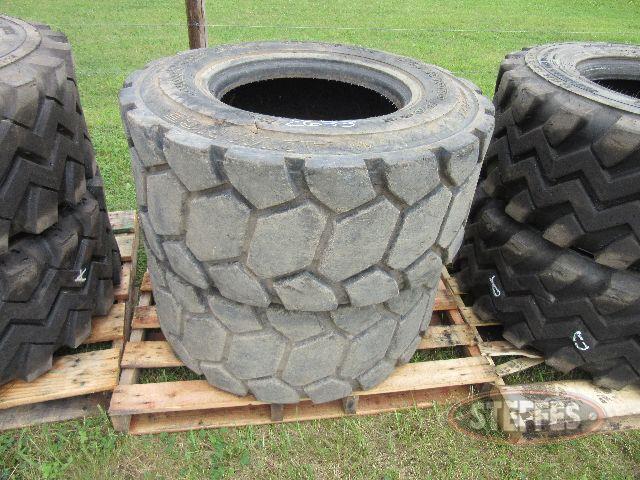 (2) 15-19.5 turf tires_5.JPG